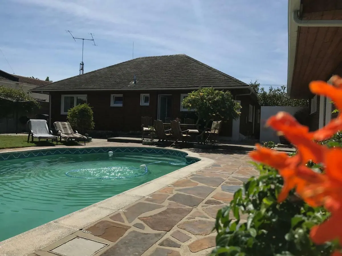 African Holiday Home In Table View Ciudad del Cabo